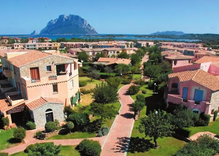 Esmeralda's 4* Porto San Paolo (Sardinia)